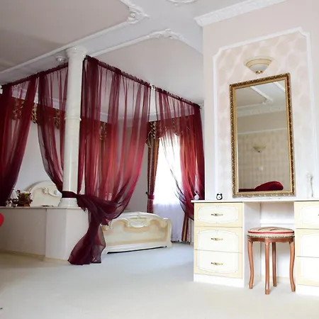 Bibic Es Tueskevar Etterem Es Horgaszto Hotel Nyiregyhaza