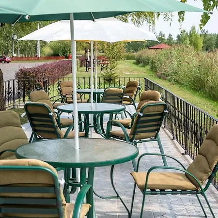Bibic Es Tueskevar Etterem Es Horgaszto Hotel Nyiregyhaza