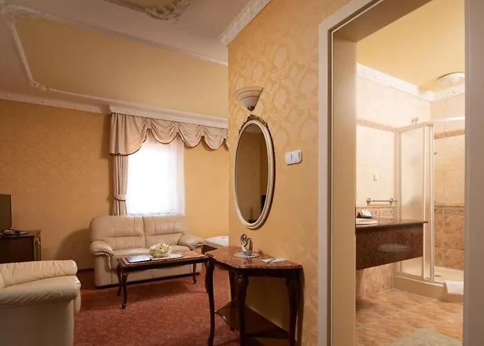 Bibic Es Tueskevar Etterem Es Horgaszto Hotel 3*