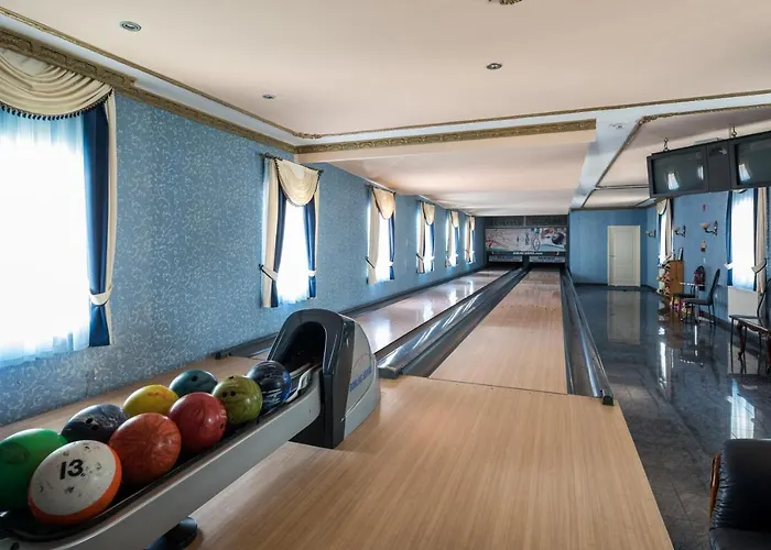 Bibic Es Tueskevar Etterem Es Horgaszto Hotel 3*