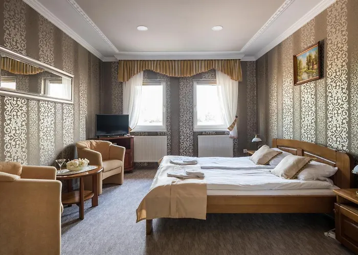 Bibic Es Tueskevar Etterem Es Horgaszto 3* Nyíregyháza